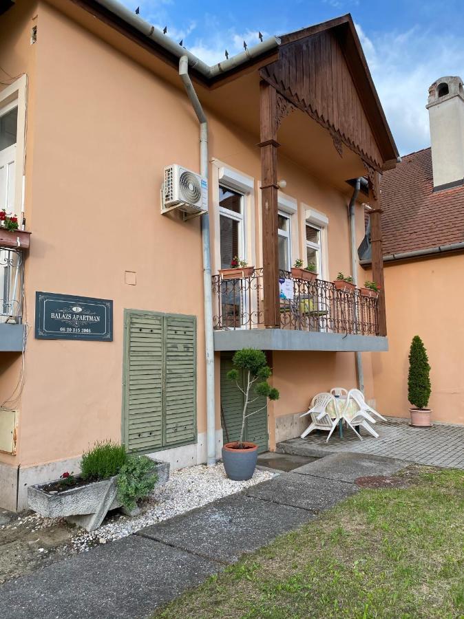 Balazs Apartman Eger Zewnętrze zdjęcie