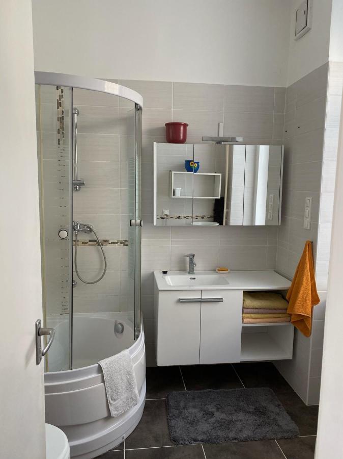 Balazs Apartman Eger Zewnętrze zdjęcie