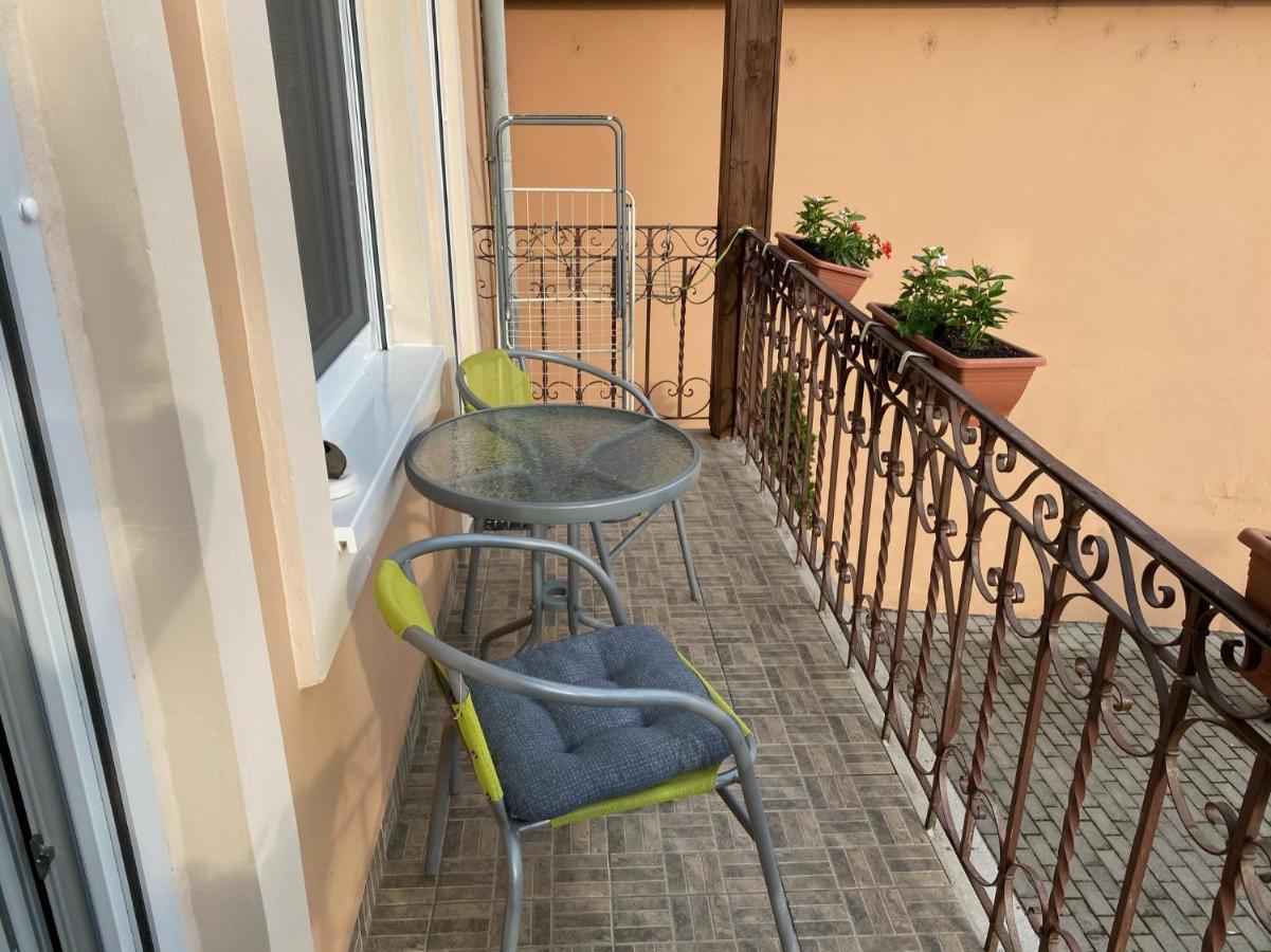 Balazs Apartman Eger Zewnętrze zdjęcie