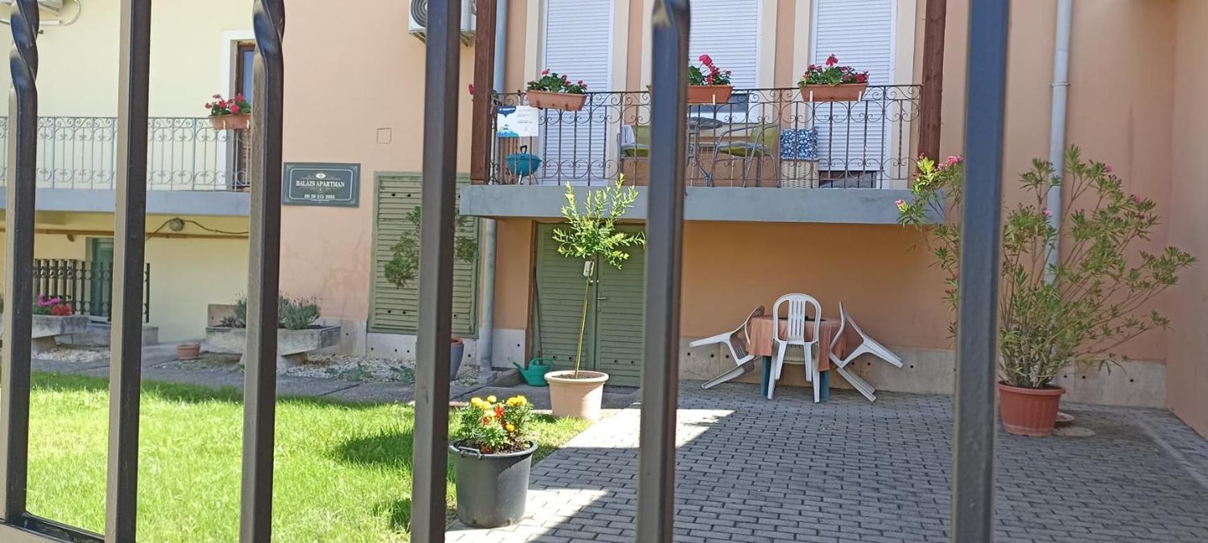 Balazs Apartman Eger Pokój zdjęcie