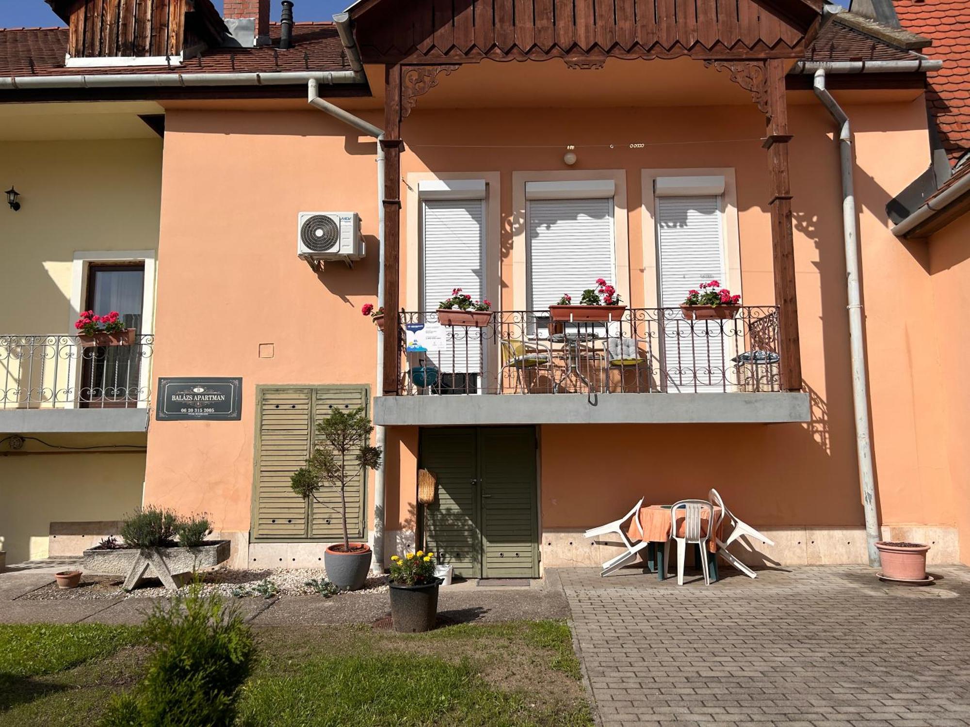 Balazs Apartman Eger Pokój zdjęcie